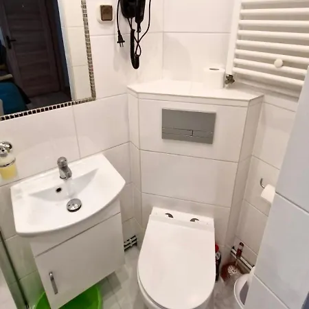 منزل للإقامة Dwuosobowy Na Rogu مينززدرويه