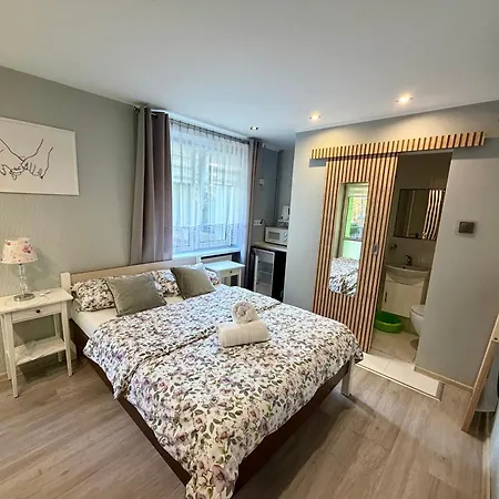 Dwuosobowy Na Rogu Homestay szállás *