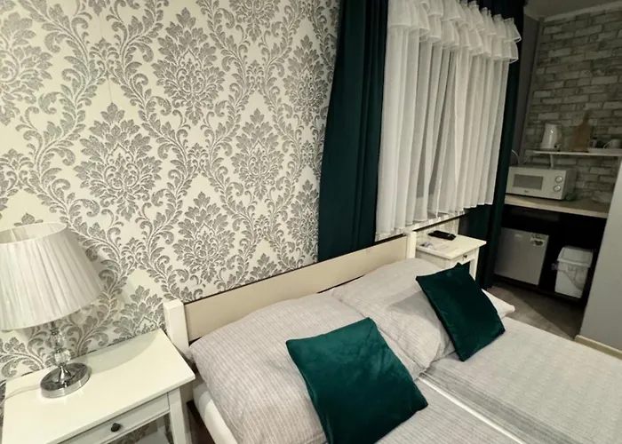 Dwuosobowy Na Rogu * ミエンジズドロイェ